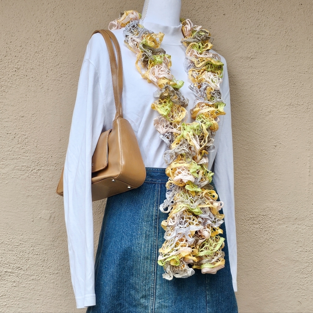 Colorful Crotchet Ruffle Knit Scarf